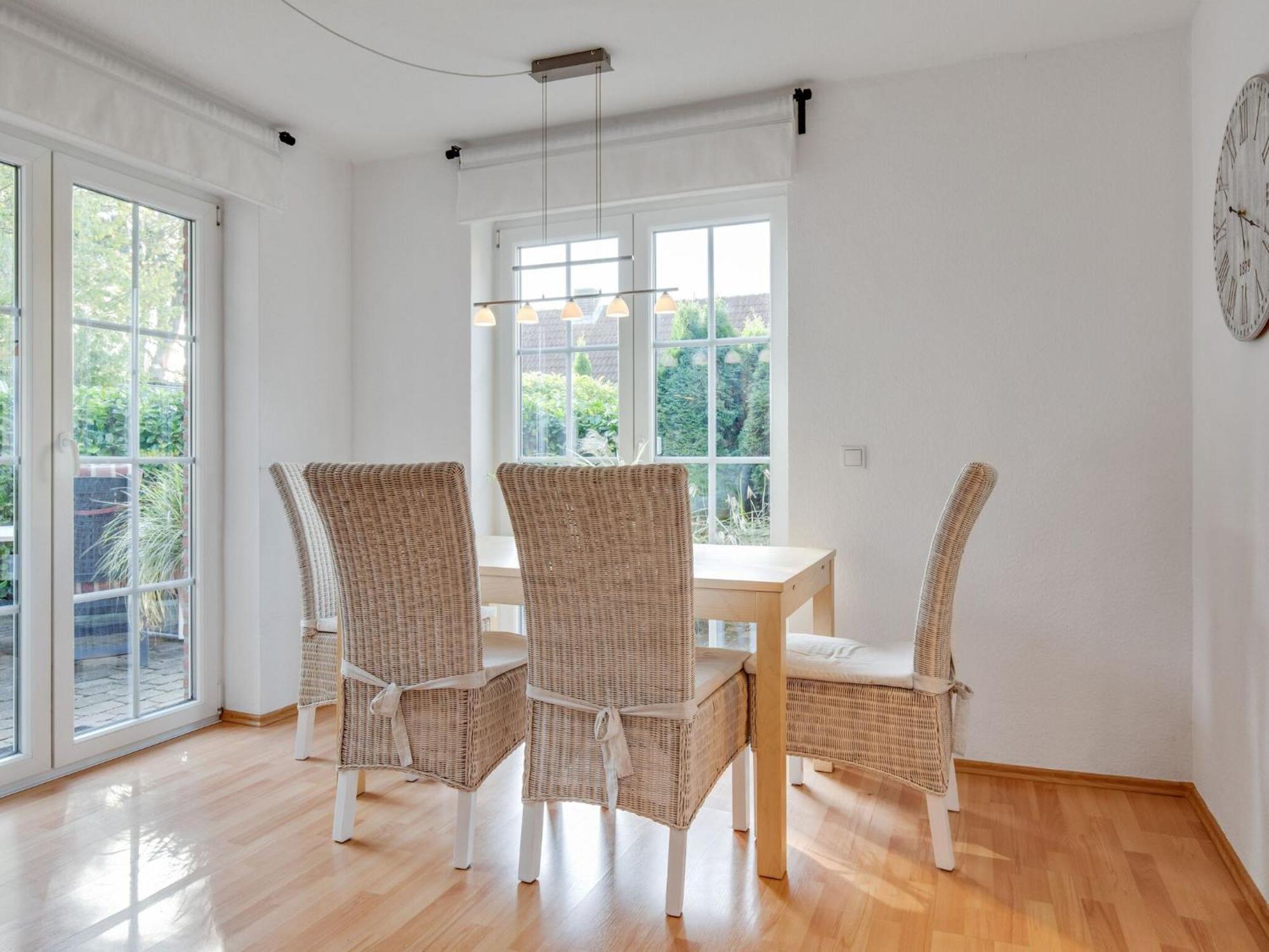 Enticing Holiday Home In Oldenburg With Garden Near Sea Dannau Eksteriør bilde