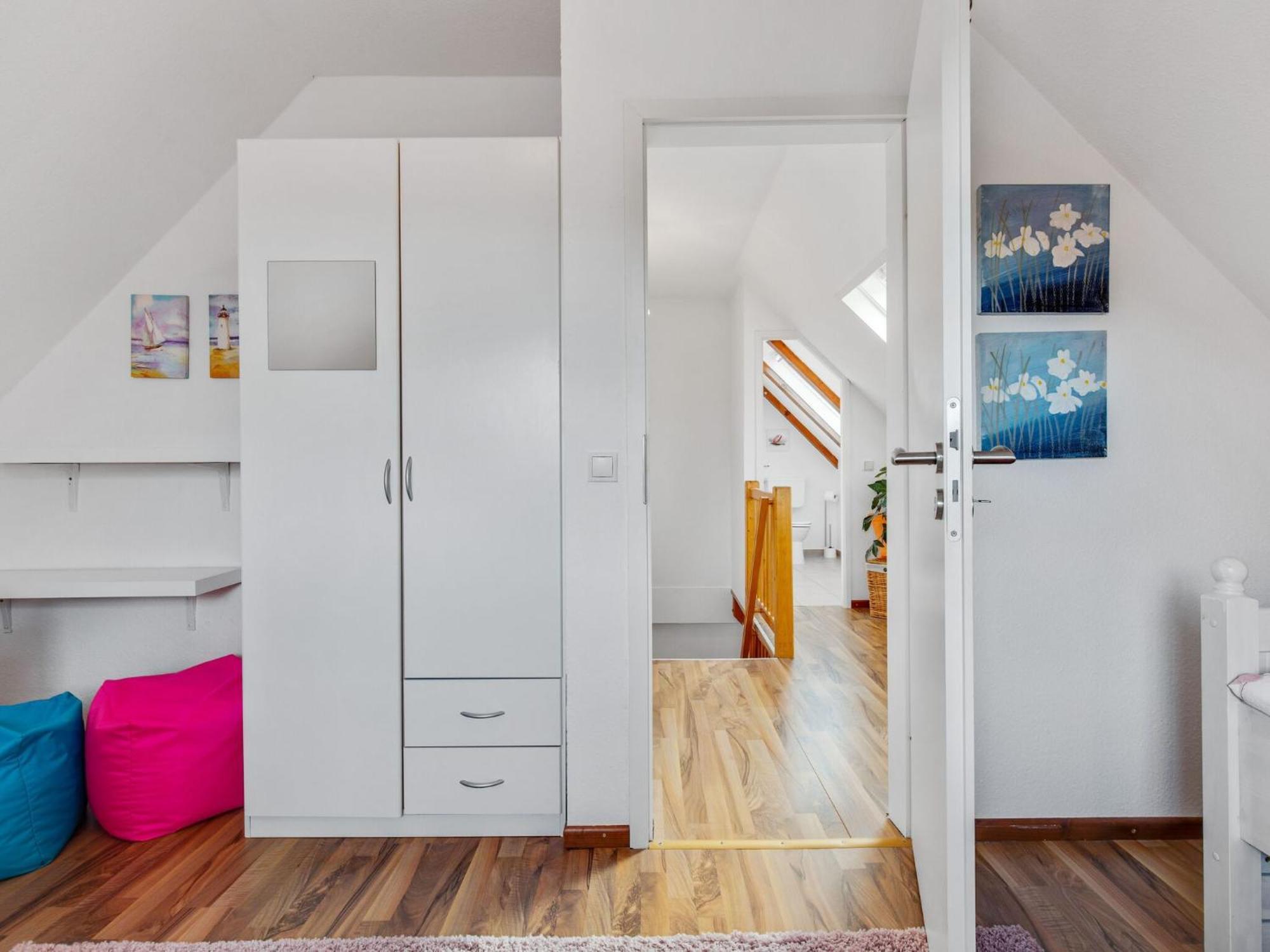 Enticing Holiday Home In Oldenburg With Garden Near Sea Dannau Eksteriør bilde