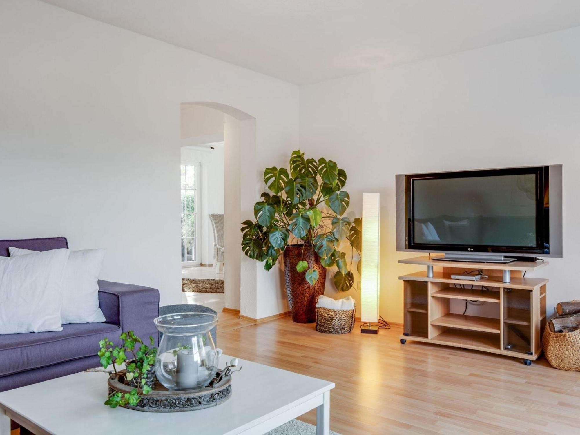 Enticing Holiday Home In Oldenburg With Garden Near Sea Dannau Eksteriør bilde