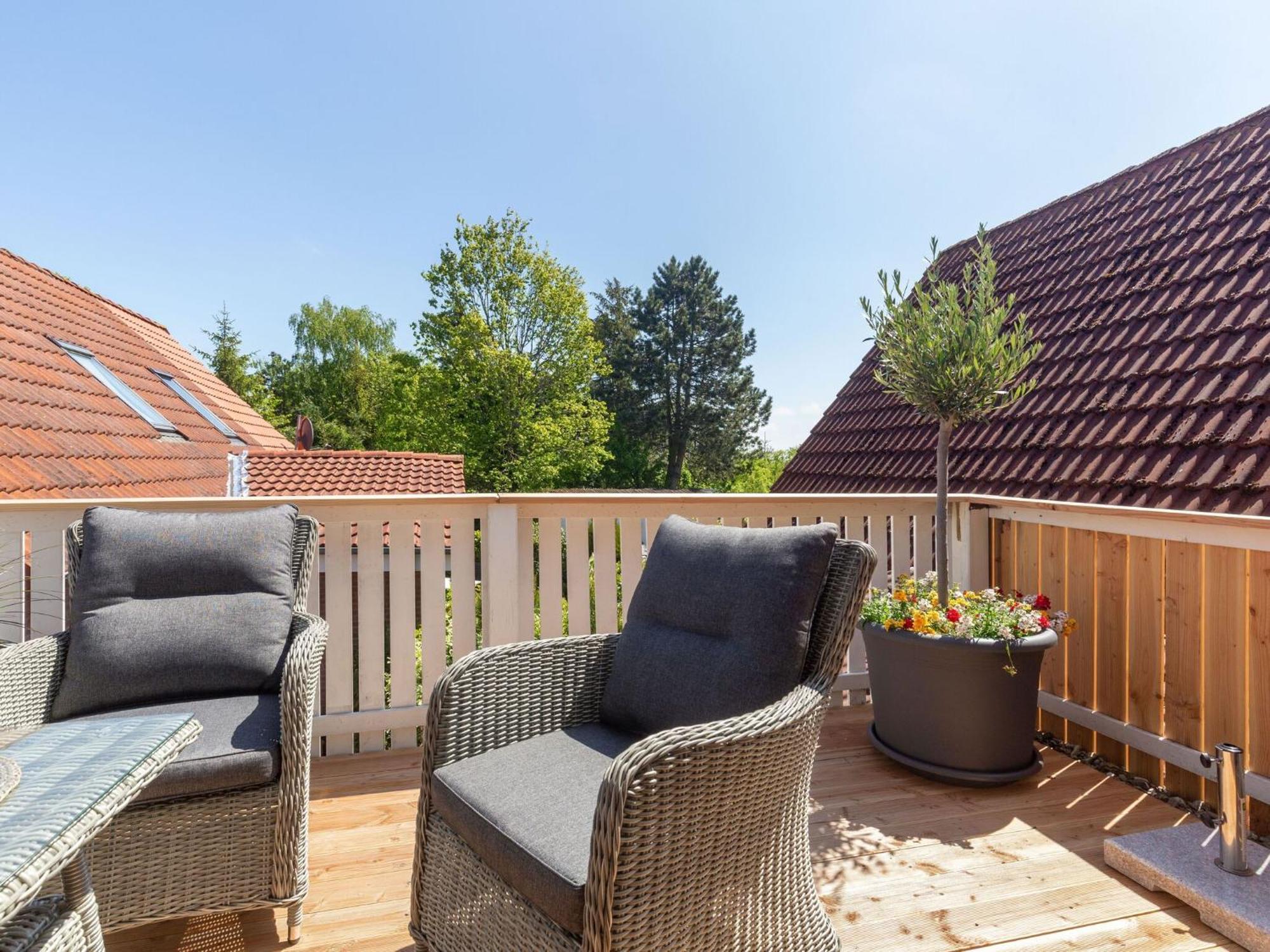 Enticing Holiday Home In Oldenburg With Garden Near Sea Dannau Eksteriør bilde