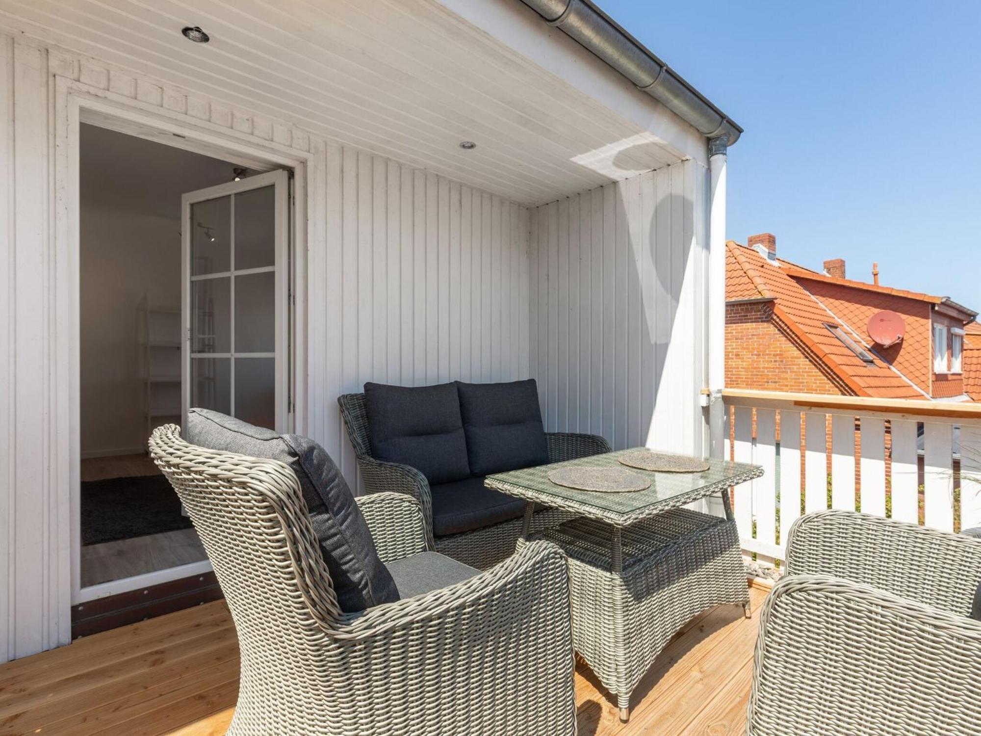 Enticing Holiday Home In Oldenburg With Garden Near Sea Dannau Eksteriør bilde